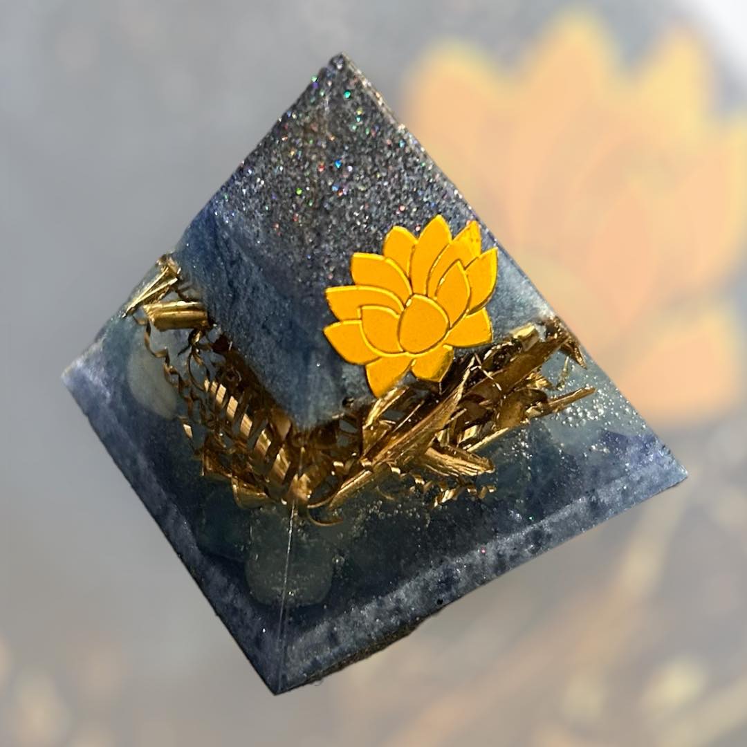 Pyramide Orgonite - Aigue Marine