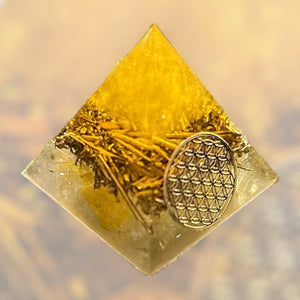 Pyramide Orgonite - Citrine