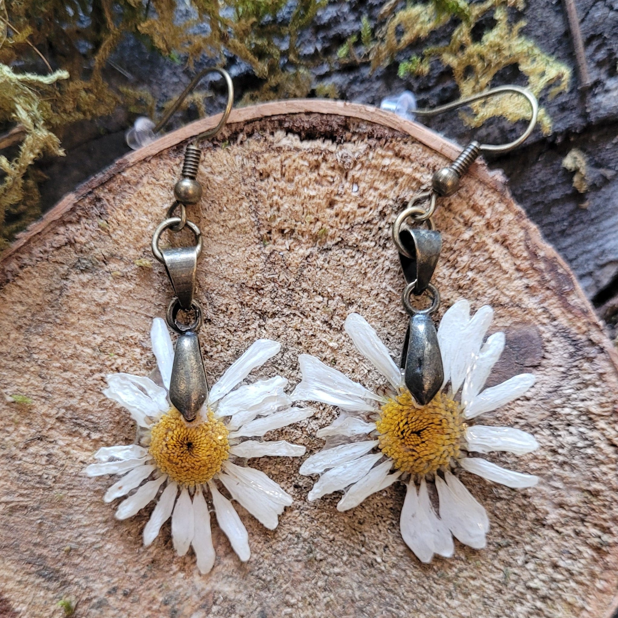 Boucles d'oreilles pendantes fleurs de marguerites